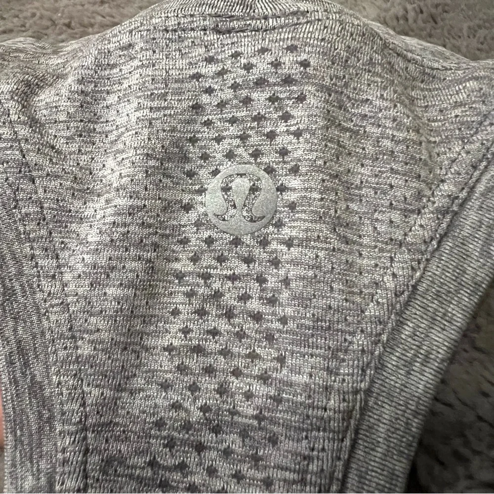Lululemon Swiftly Tech Racerback 2.0 Race Length